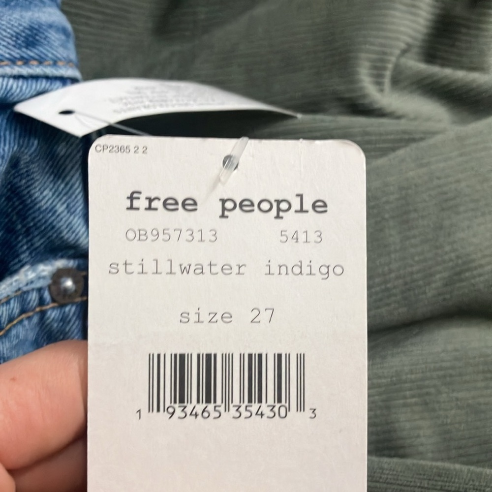 Free People We The Free Poppy patch straight leg jeans size 27 New - Picture 9 of 10